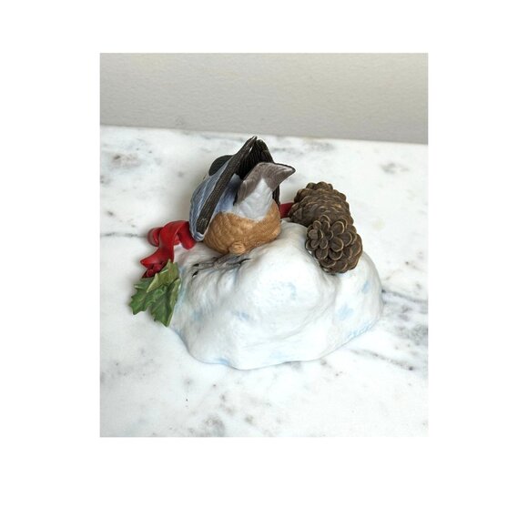 Vintage Lenox Nuthatch Christmas Garden Birds Series Figurine Holiday Collectibl - Picture 3 of 7
